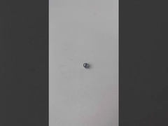 実験室で栽培された彩色のダイヤモンド