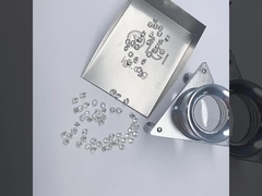 緩い実験室によって育てられるダイヤモンド