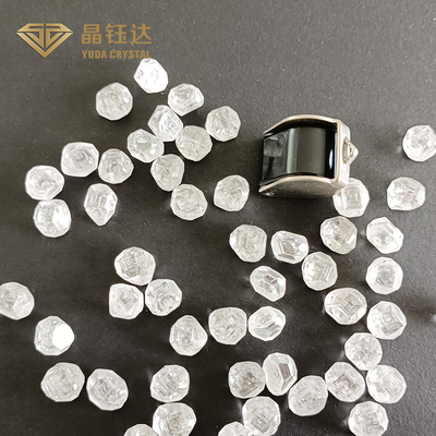 高い明快さ実験室によって育てられるHPHTの白いダイヤモンド原石の大きいサイズ