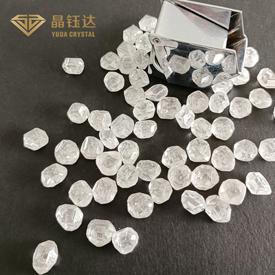 未加工切られていないポーランド語のための実験室によって育てられるダイヤモンドによって耕される4carat HPHTラフ・ダイアモンド