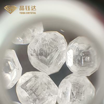 総合的な実験室によってDef小型の白い色のHphtの育てられる荒く切られていないダイヤモンド