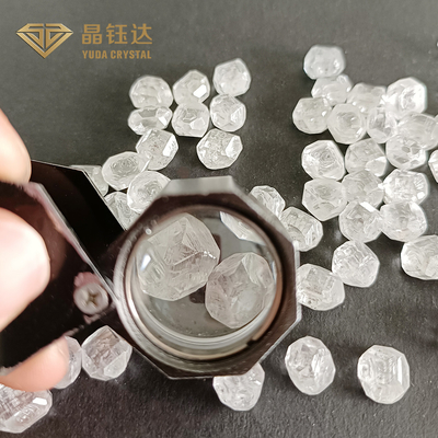 6.0Ct Up ラボで作られたダイヤモンド 方形 EFG 色 HPHT 原始ダイヤモンド